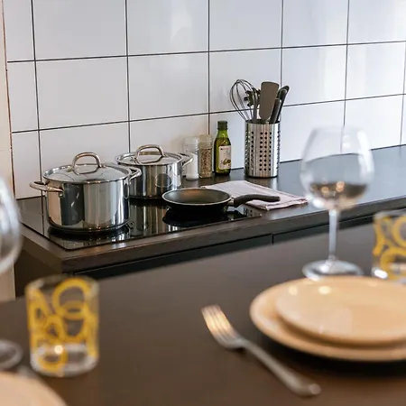 Bright For 4 Guests *