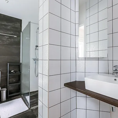 Апартаменты Bright For 4 Guests *