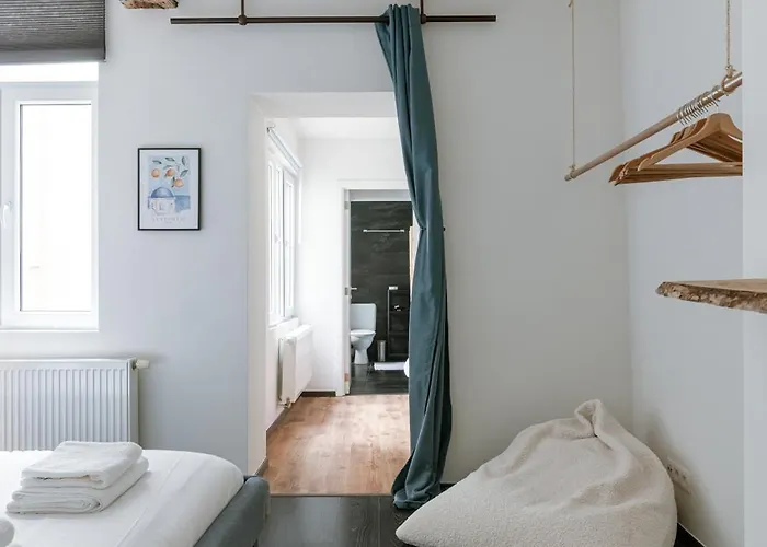 Апартаменты Bright For 4 Guests *